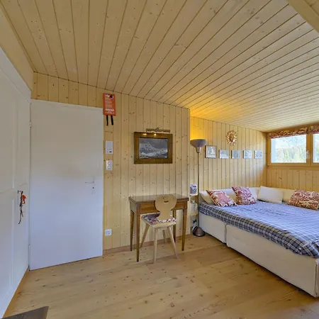 Attic Chesa Charots - Celerina Apartment *